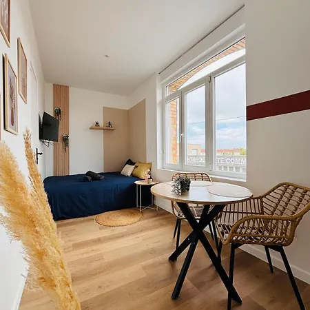 Yogi - Renove - Centre Apartment